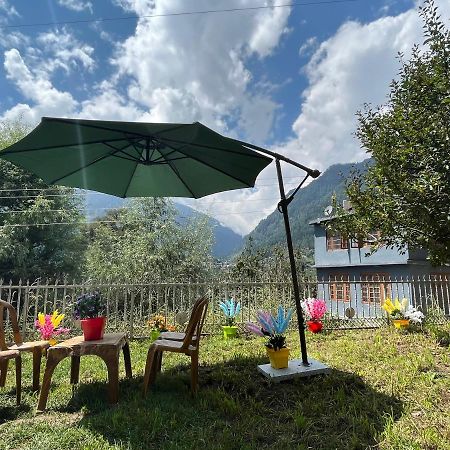 Hotel Hollywood - Top Rated & Most Awarded Property In Manali Exteriör bild