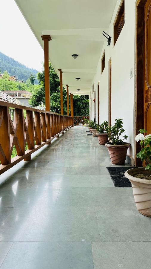 Hotel Hollywood - Top Rated & Most Awarded Property In Manali Exteriör bild