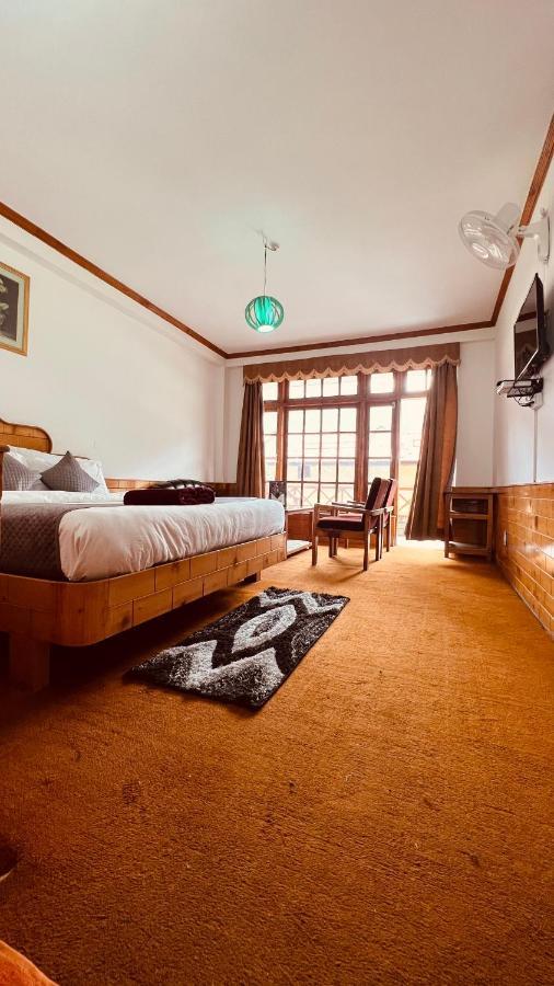 Hotel Hollywood - Top Rated & Most Awarded Property In Manali Exteriör bild